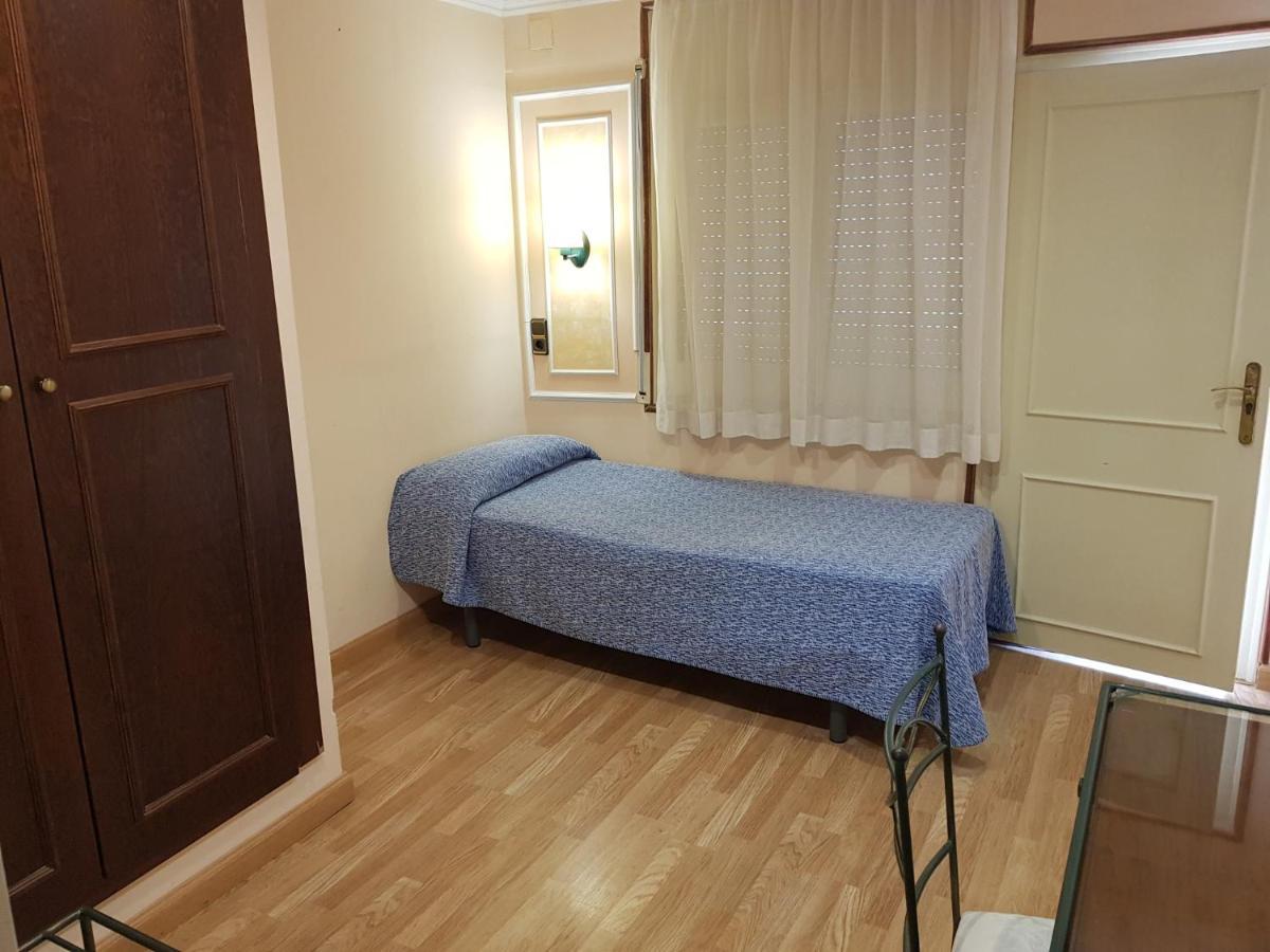 Checkin Trave Hotel Figueres  Kültér fotó