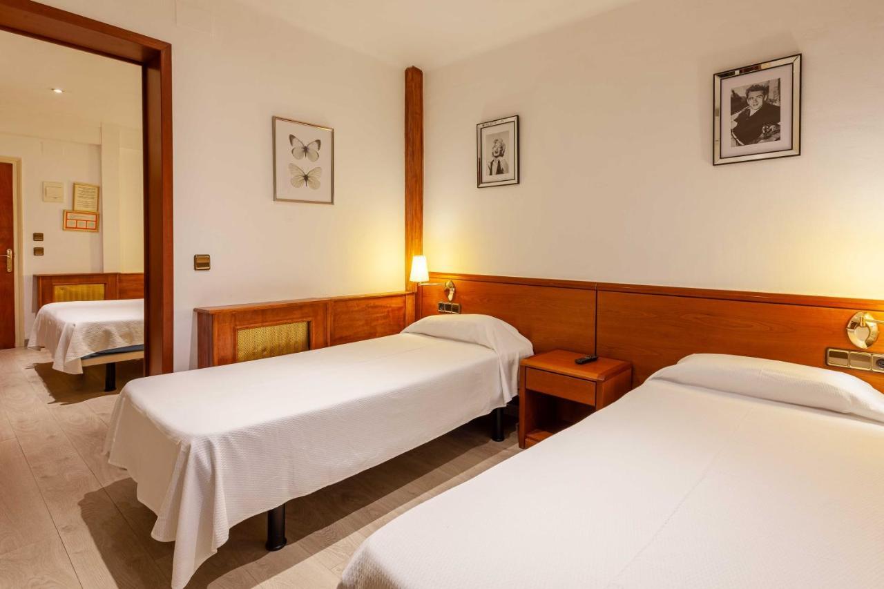 Checkin Trave Hotel Figueres  Kültér fotó