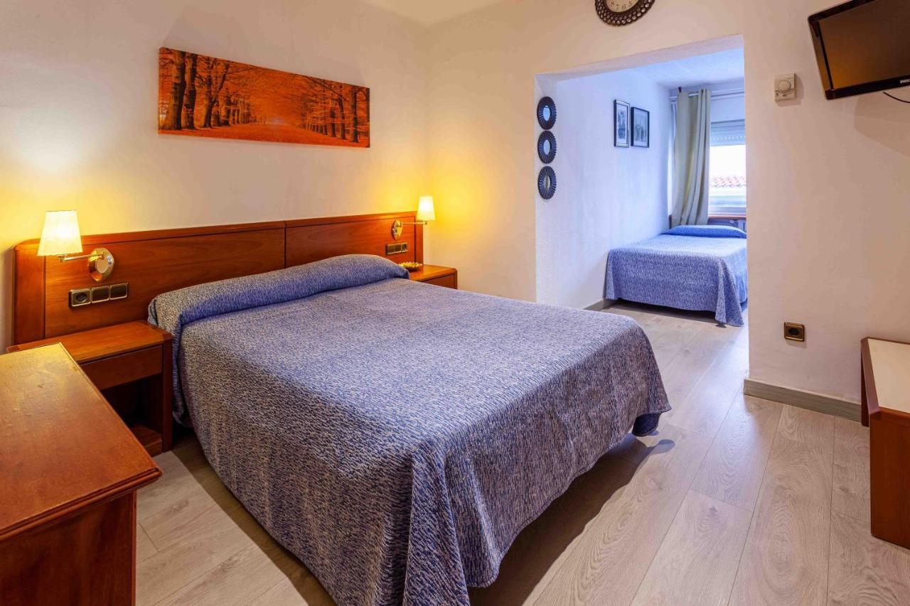 Checkin Trave Hotel Figueres  Kültér fotó